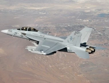 EA-18G Growler: Το αεροσκάφος που «τυφλώνει» και αποπροσανατολίζει τους αντιπάλους σε αερομαχίες (βίντεο)
